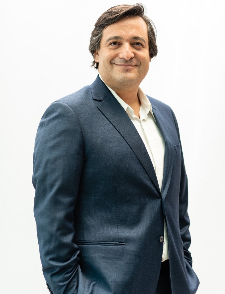 Álvaro Ossa, Director de Transferencia y Desarrollo PUC